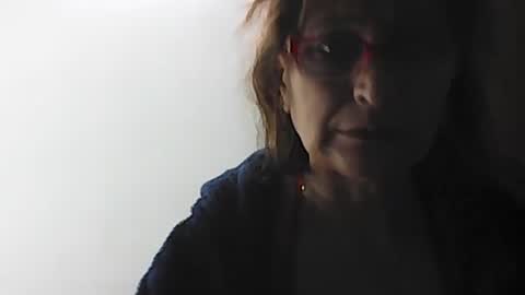 lilieth online show from October 16, 6:40 pm