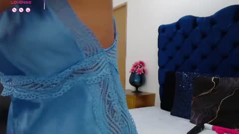 Lili online show from June 19, 3:23 am