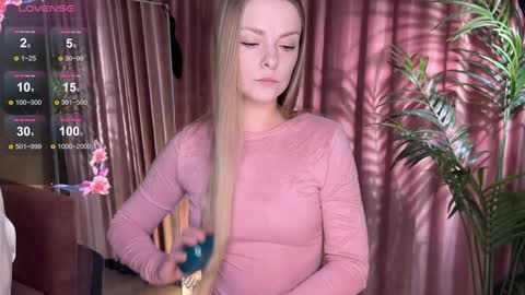 Lili online show from September 21, 10:41 am