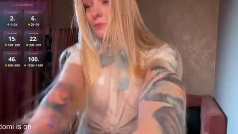 Lili online show from June 20, 1:06 pm