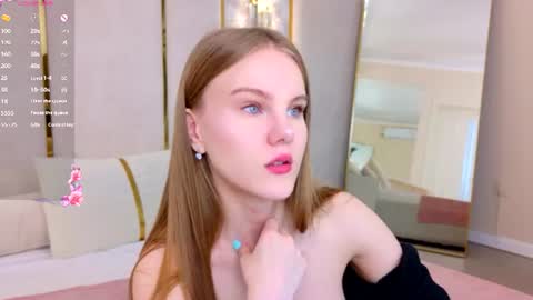lili_lohan online show from June 11, 5:16 am