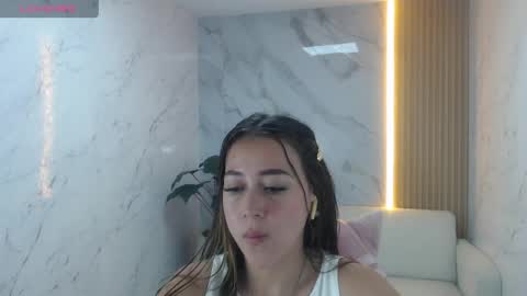 lili_mint_tf online show from May 6, 8:15 pm
