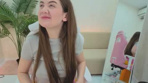 Lilia online show from November 8, 6:00 pm