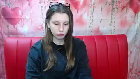 lilianashine online show from April 29, 5:23 am