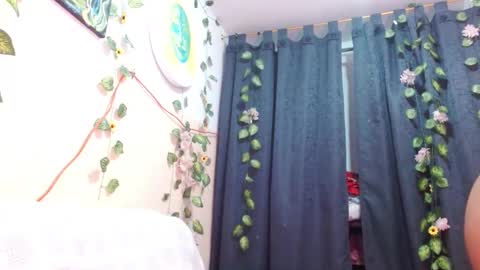 yesica online show from June 7, 12:49 am
