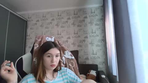 liliawoolf online show from February 16, 9:40 am