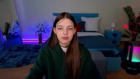Lili Bakery online show from May 1, 4:28 am