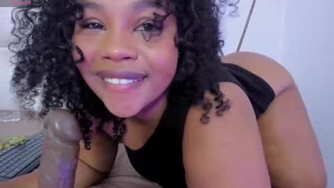 LIli cameron  online show from July 31, 12:39 pm