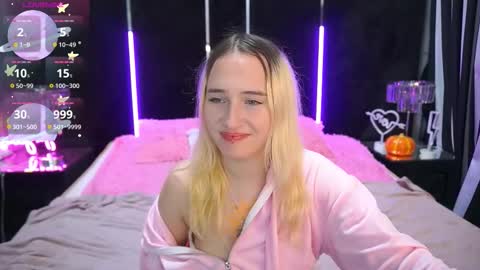 lilielfie online show from November 29, 2:25 pm