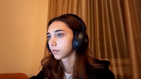 Snapshot of lilihalvorsen chatting on September 14, 10:33 pm Lina online show from September 14, 10:33 pm