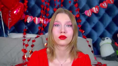 LiliLinn online show from February 14, 6:16 am