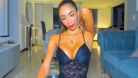 Lili  online show from April 24, 2:35 am