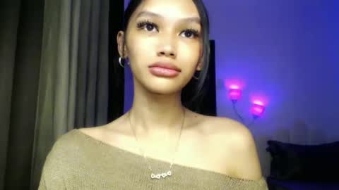 Chloe online show from April 29, 9:14 am