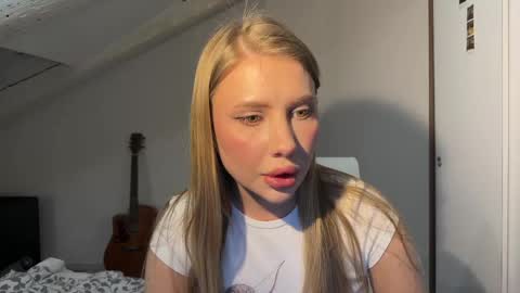 Lilith online show from May 19, 9:11 pm