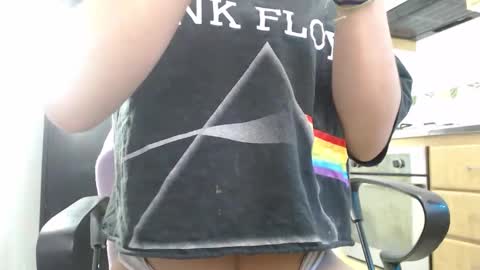 lilith  online show from March 16, 12:53 pm