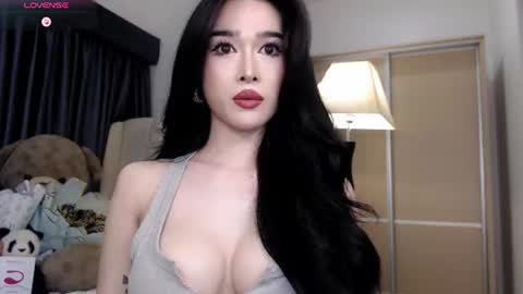 QUEEN LILITH BORBON online show from June 22, 1:29 pm