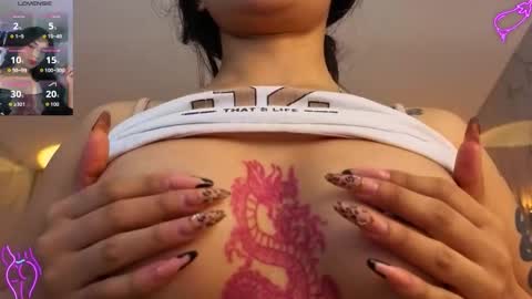 Snapshot of lilith_petit_sub chatting on September 28, 1:20 pm Lilith  online show from September 28, 1:20 pm