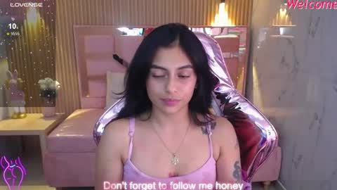 Snapshot of lilith_petit_sub chatting on February 25, 5:19 pm Lilith  online show from February 25, 5:19 pm