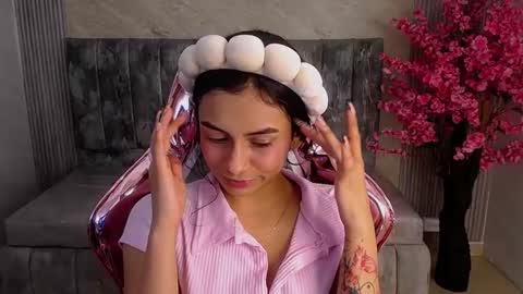 Snapshot of lilith_petit_sub chatting on September 11, 8:32 pm Lilith  online show from September 11, 8:32 pm