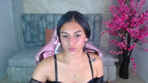 Snapshot of lilith_petit_sub chatting on February 4, 3:47 pm Lilith  online show from February 4, 3:47 pm