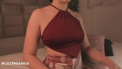 lilith_sage_ online show from April 29, 7:51 pm