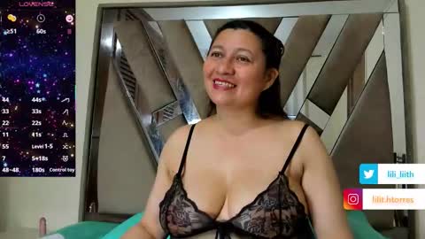 liliINDEPENDENT MODEL online show from October 10, 11:31 pm