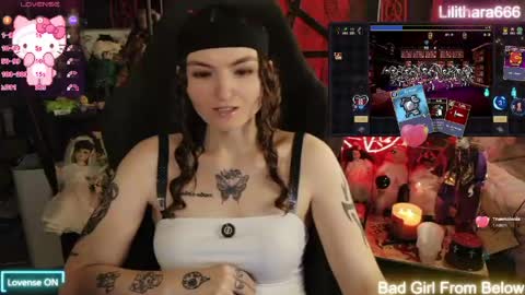 Brandi online show from April 22, 5:53 pm