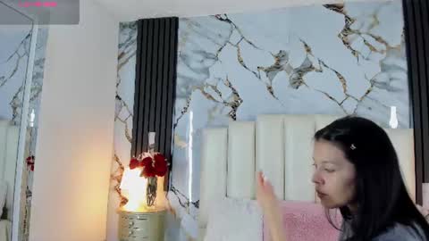 Lilith  online show from June 17, 5:01 am
