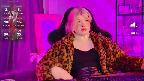 LilithNelson online show from March 15, 3:37 pm