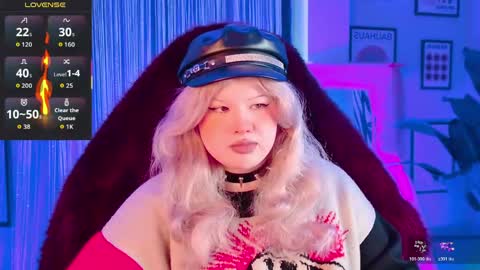LilithNelson online show from April 30, 2:05 am