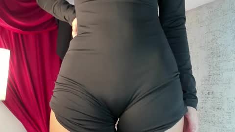 jessi 3 online show from February 26, 8:12 pm