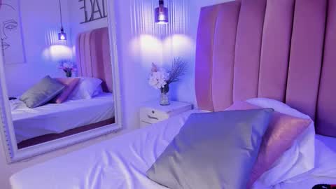 Lilith  online show from November 28, 6:10 am