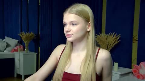 lilitrosen online show from November 30, 5:47 am