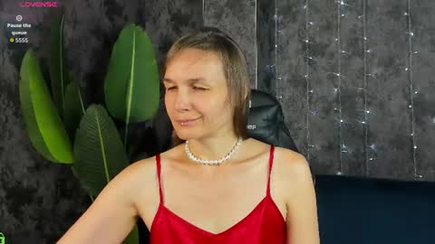 lillian_white1 online show from July 21, 12:56 am
