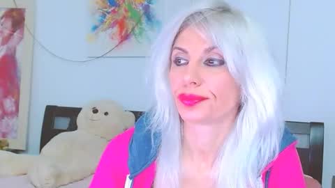 Lara online show from December 21, 10:38 pm