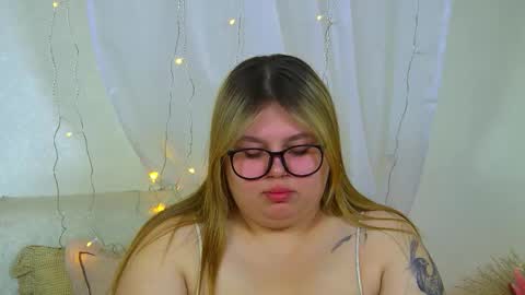 LillianHaig online show from March 18, 6:47 pm