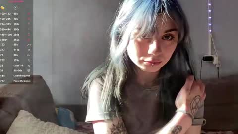 Amelia online show from April 25, 12:29 pm