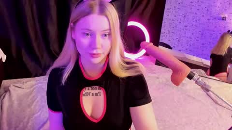 lillie_berry online show from November 30, 4:41 am