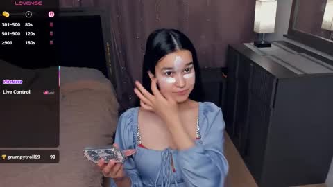 Celina Lillie online show from February 13, 10:51 am