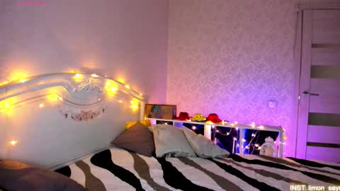 LilliMoore online show from February 20, 11:07 pm