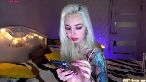 LilliMoore online show from June 21, 11:11 pm