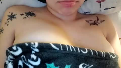 Lilly online show from December 19, 3:35 am