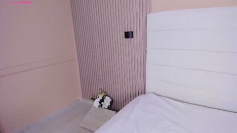 Lizeth follow me in my igimlilycute 3 online show from July 16, 4:27 am