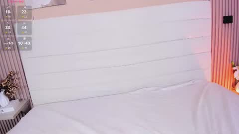 Lizeth follow me in my igimlilycute 3 online show from July 18, 4:14 am