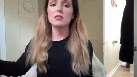 lilly_adams88 online show from June 25, 9:53 pm