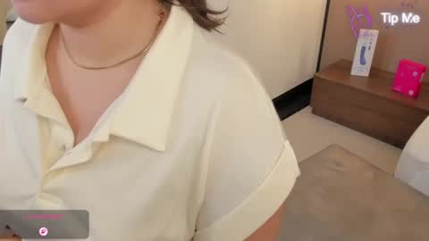L I L L Y  online show from July 11, 2:31 pm