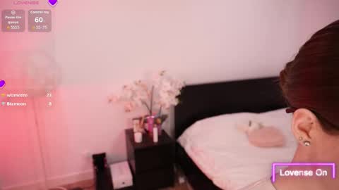 Lilly Colins online show from September 20, 7:28 pm