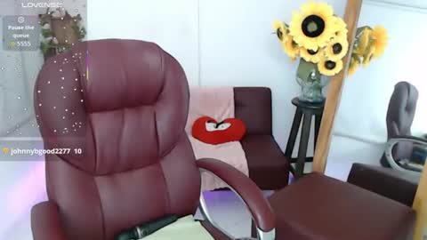 Lilly online show from July 28, 5:13 pm