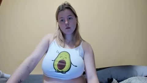 Lilly Depp online show from December 13, 7:53 pm