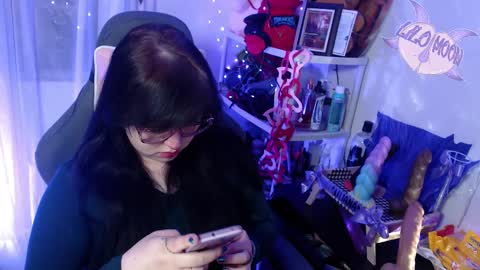 Lilo  online show from February 18, 3:21 am